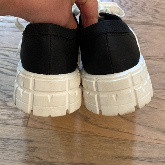 Steve Madden Platform Sneakers - Picture 3 of 7